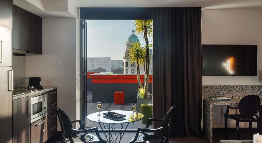 Image of Junior Penthouse 8