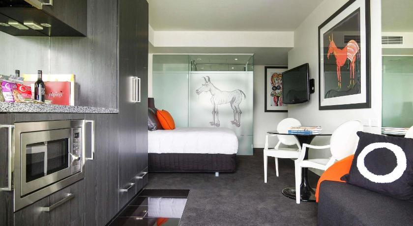 Image of Studio Suite 3