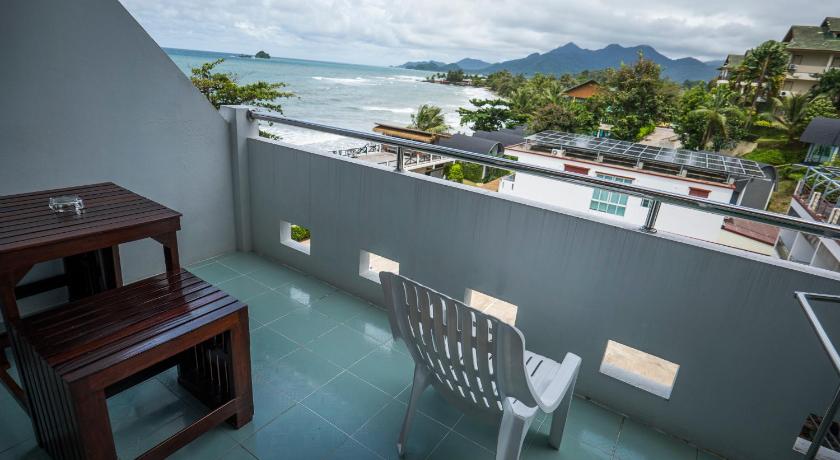 Image of Superior Double Room Floor 4 10