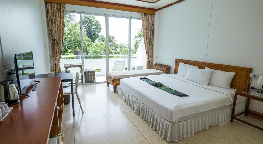 Image of Superior Garden View Floor 4 3