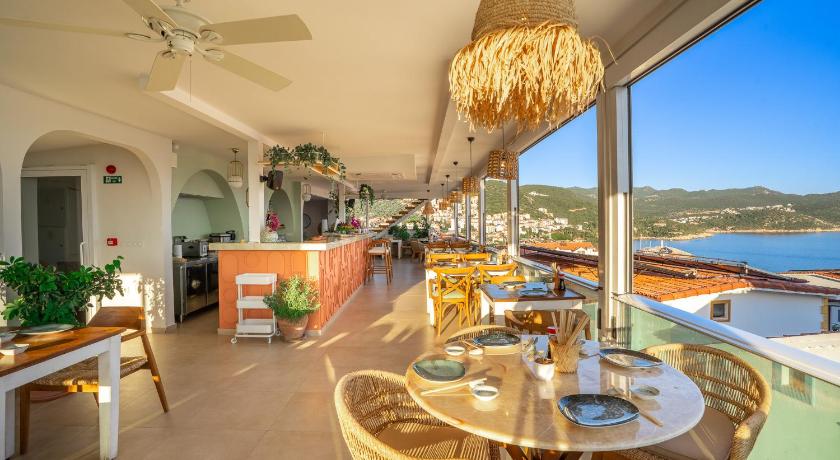 Hideaway Hotel - image 4