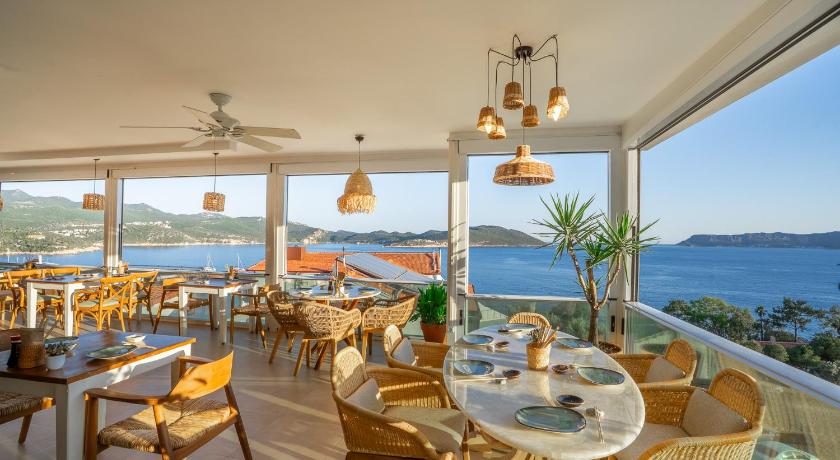 Hideaway Hotel - image 11
