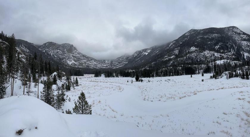 그랜드 레이크 (CO) Stylish Grand Lake Retreat - King Bed - Walk to Lake 4성급 숙소 객실