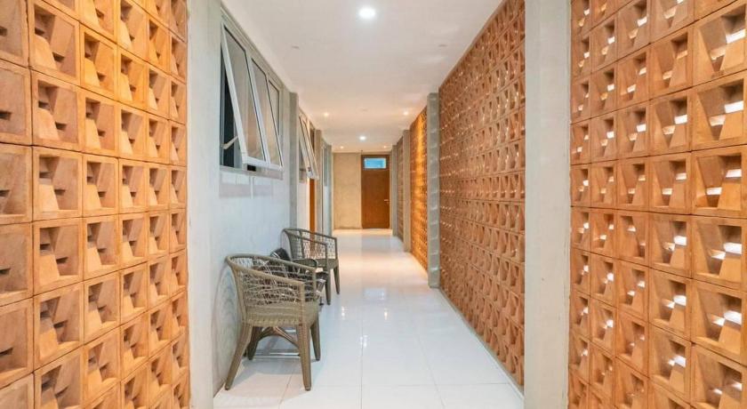 RedDoorz near Wisata Paribendo Lawang - image 11