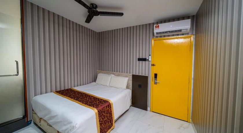 Image of Superior Queen Room 4