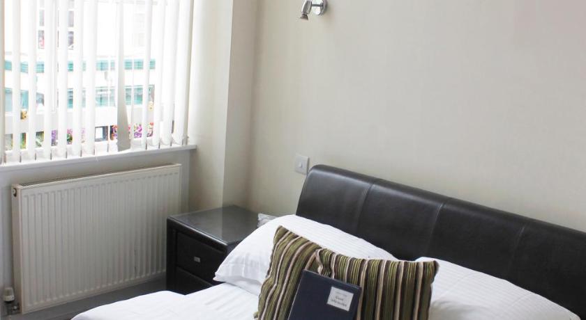 Image of Small Double Room 0