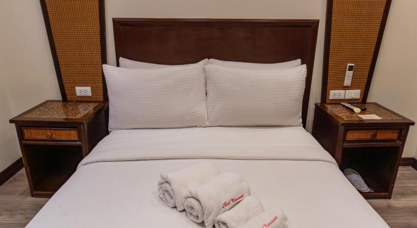 Image of 3-Bedroom Family Suite 12