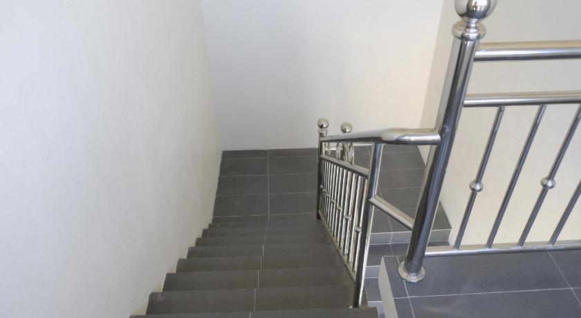 タナ・メラ Homestay Tokki Tanah Merah #musliim only# 3つ星 ゲストハウス レストラン