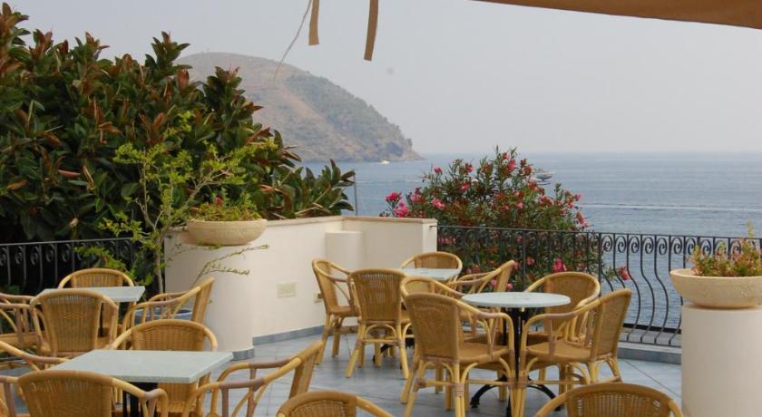 Hotel Giardino Sul Mare photo