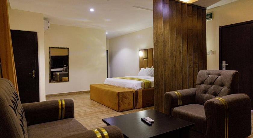 Vizit Hotel & Suites