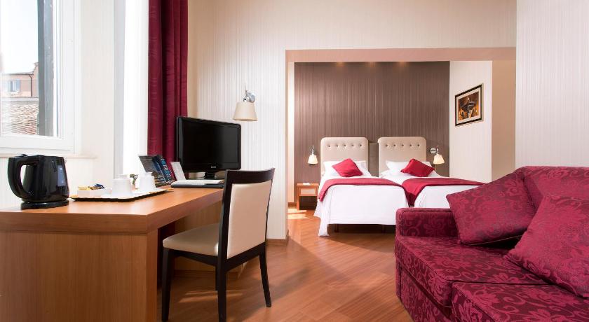 Image of Triple Room 0