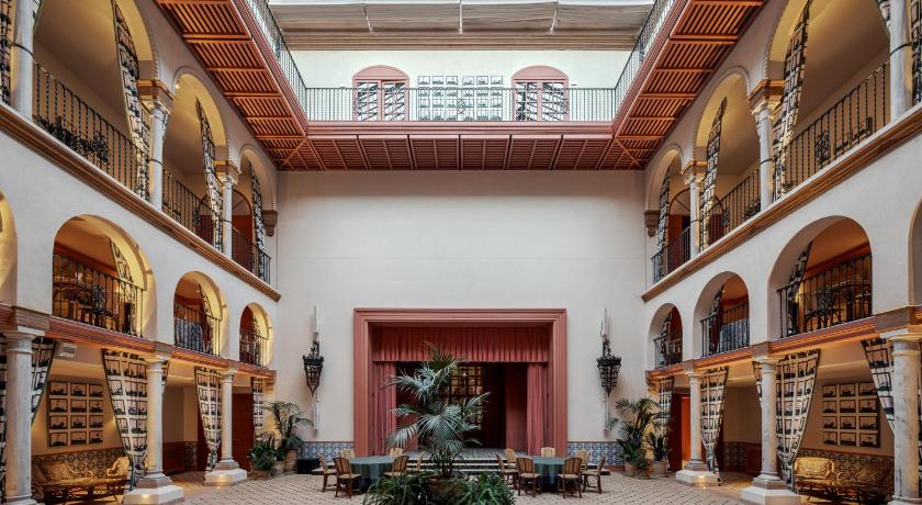 塞维利亚 Cristine Bedfor Sevilla Boutique Hotel 4星级 酒店 大堂