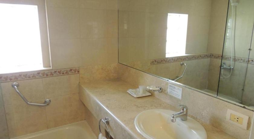Image of Superior Triple Room - 1 double bed + 1 single bed 2