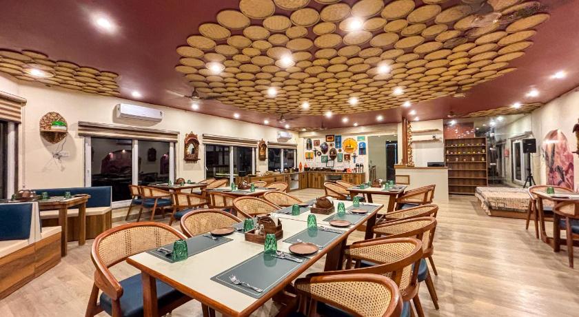 The Neeraj Ganga Rajmahal Wellness With Ganga View - image 16