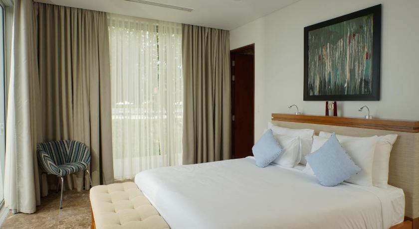 Image of 5-Bedroom Sea View Villa 15