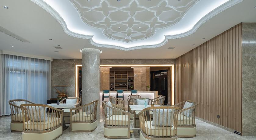 진화 / 금화 Floral Luxury Hengdian Jiuqilu B&B 호텔 스위트룸