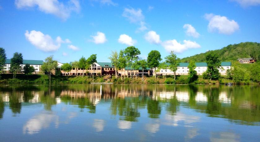 Stonewall Resort