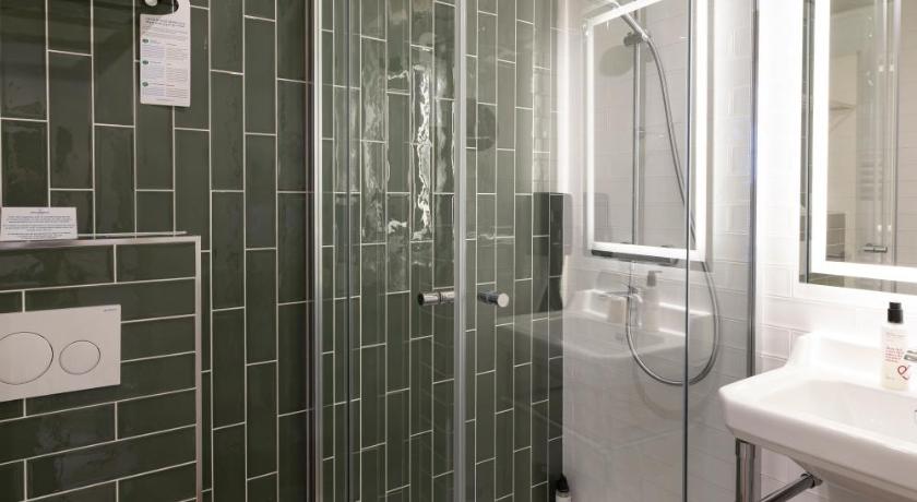 Image of Deluxe Quadruple Room 4