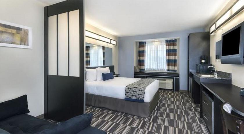 Microtel Inn & Suites by Wyndham Baton Rouge Airport