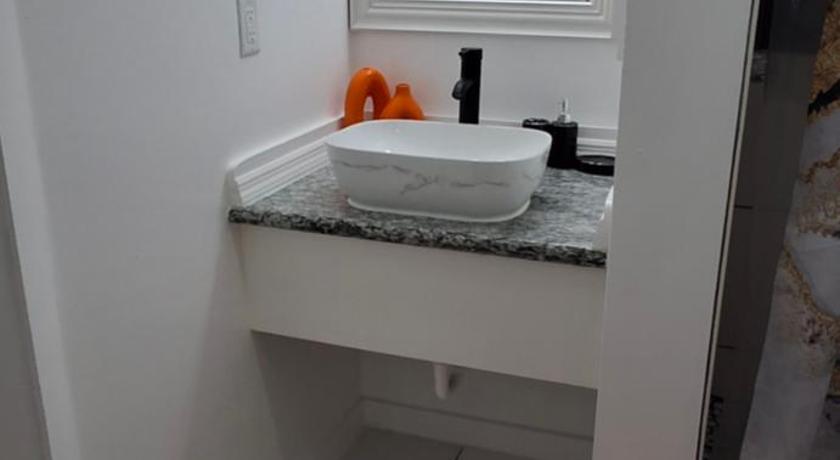 Image of Suite with Garden View 4