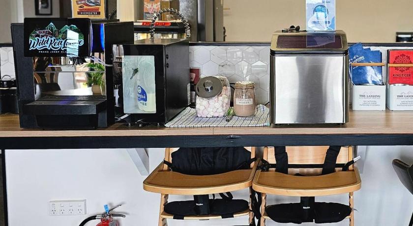 Image of Triple Room with Bathroom 16