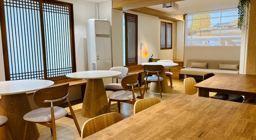 Moonraejung Hostel