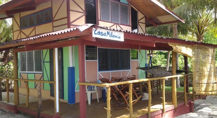 Image of Beachfront Double-story House 4