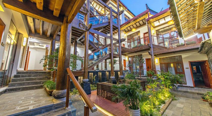 Lijiang Floral Hotel Lijiang Old Town Xinjingjingju Boutique Inn Guesthouse pool