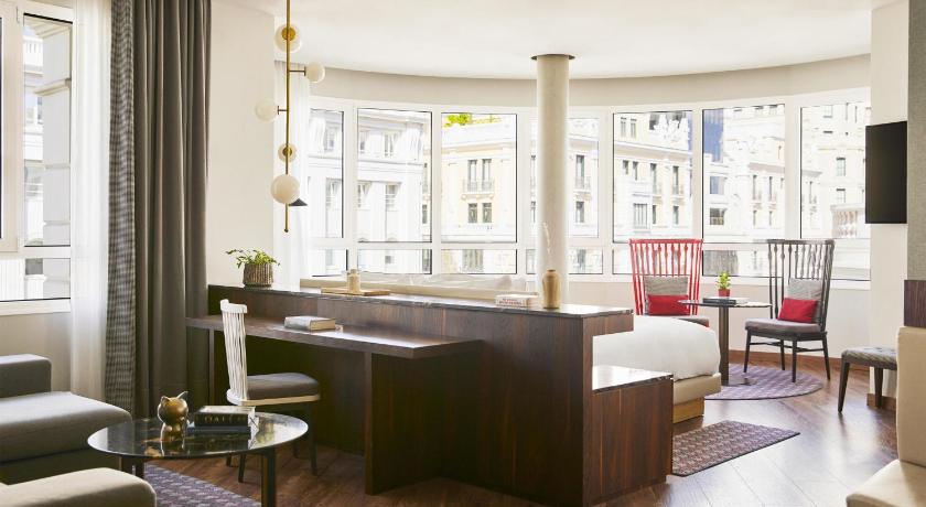 Image of Executive Suite 5