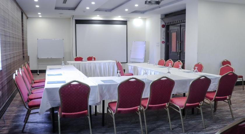 Sandy Palace Hotel Amman - image 10