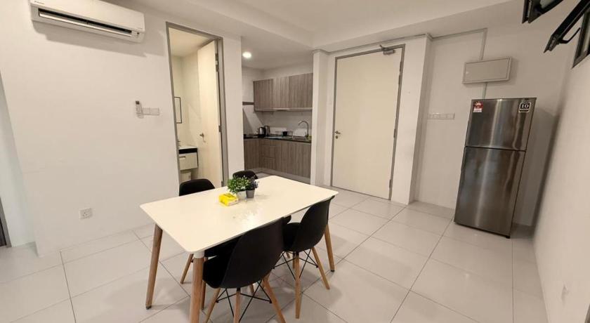 古晋 2-5 Pax-Free Parking & Free Wi-fi@Merriton Kuching 2星级 民宿 大堂