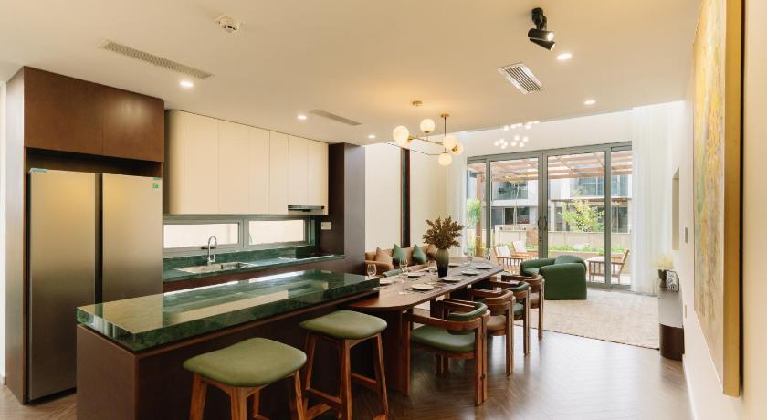 다낭 호아하이의 빌라 (m², 침실 4개, 프라이빗 욕실 6개) (TRON Villa - Regal Victoria Luxury BT9-09) 4성급 게스트하우스 객실