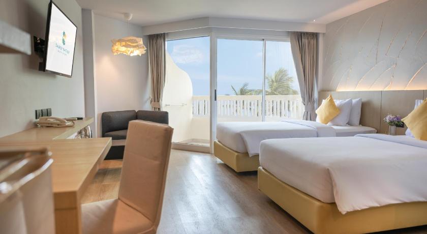 Image of Deluxe Twin Room 0