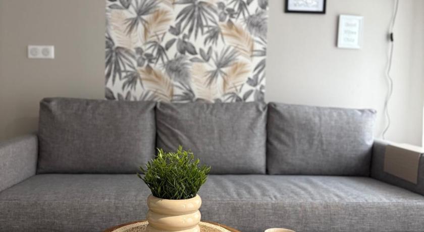 索利耶 Cleanounette du Morvan 3星级 单人房 大堂