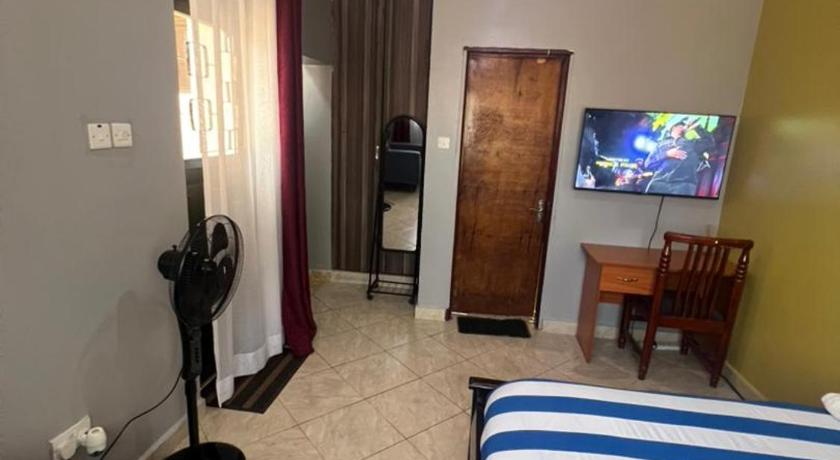 Lark suites -Bukoto