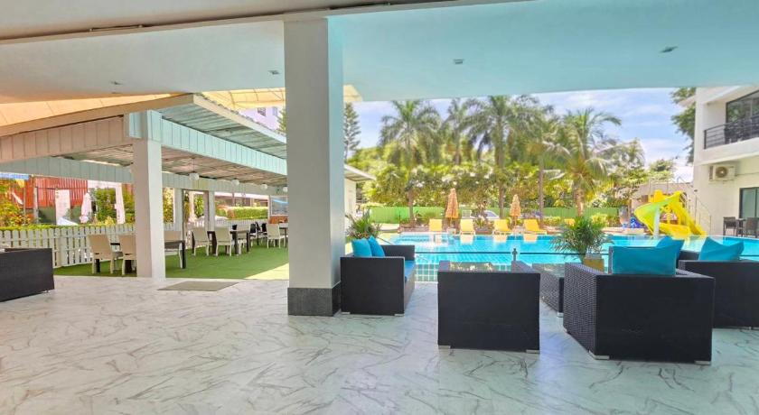 パタヤ The Regizt Hotel Pattaya 4つ星 ホテル スイート