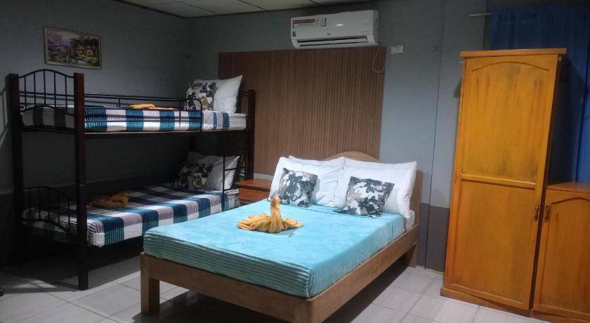 Image of Family Room 12