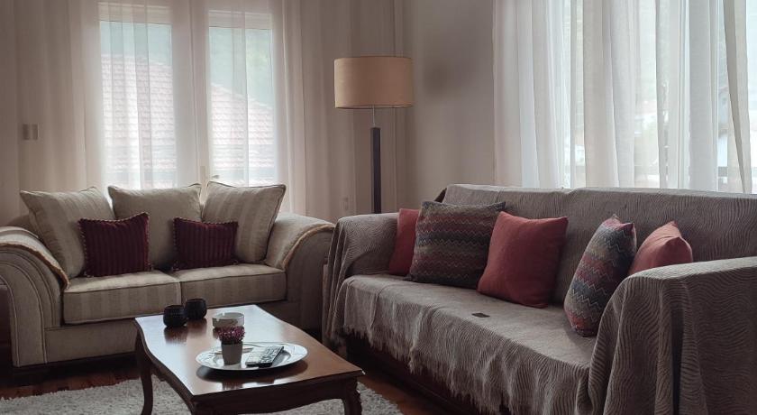 Mountain View Apartment