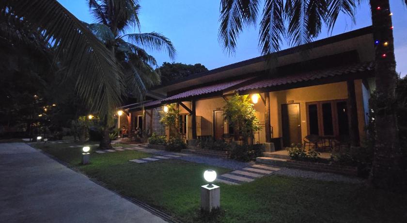 Baan Suan Rim Klong Resort - image 8