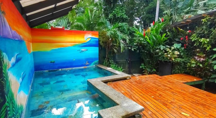 Image of Three Bedroom Jungle Beach House 4