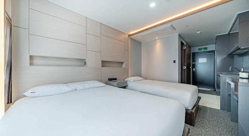 Imatge de Habitació Doble Deluxe - 2 Llits amb Vistes al Mar (Deluxe Twin Room with Sea View) 7