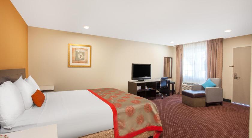 Ramada by Wyndham Culver City