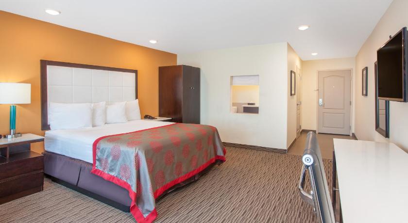 Ramada by Wyndham Culver City