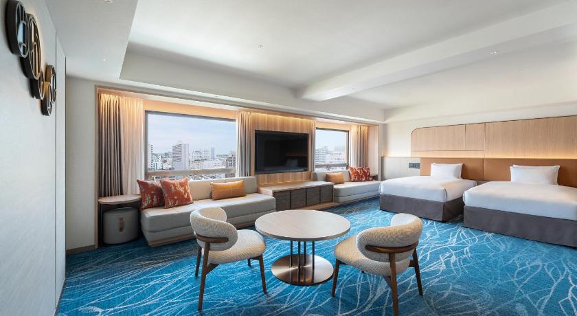 Image of Renovated Executive Twin Room with Club Lounge Access - Non-Smoking 0