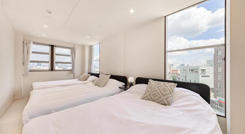 東京 Tokyo Modern Sakura House Gakugei 7min Shibuya by TRAIN Sakura River 10 min 3つ星 宿泊施設 プール