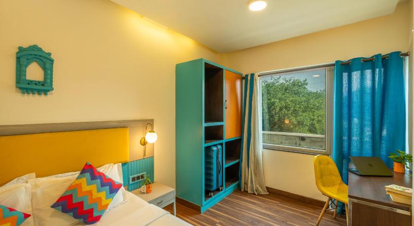 Image of Deluxe Private AC Room With Ensuite Bathroom 7