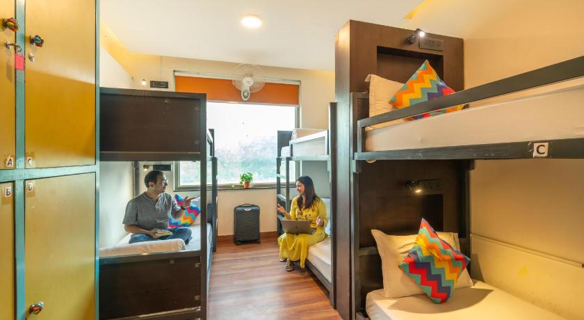 Image of Bed in 6 Bed Mixed AC Dormitory Room with Ensuite Bathroom 1