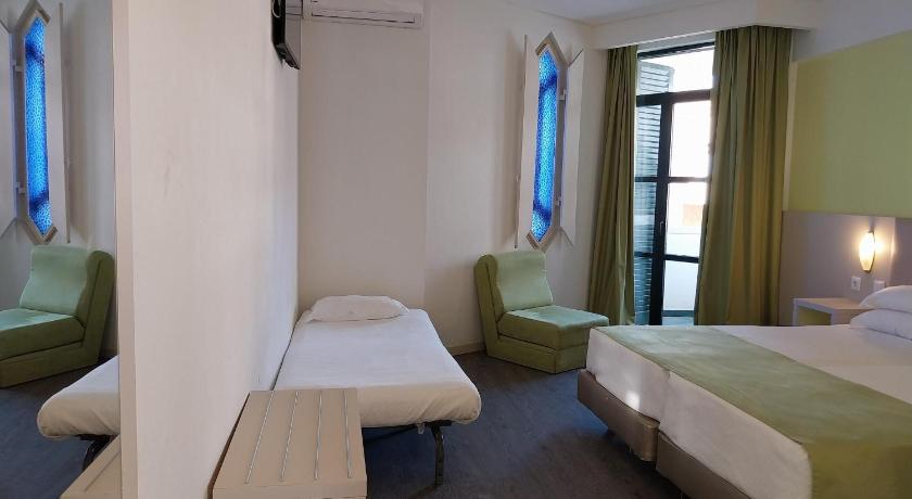 Image of Double or Twin Room with Extra Bed 0