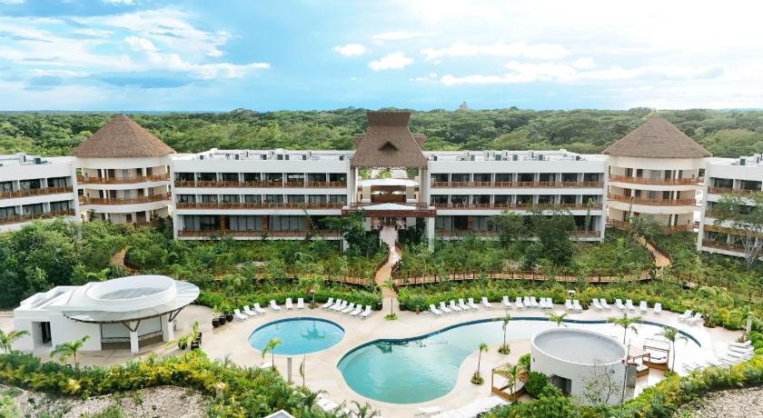Hotel Mundo Maya Edzna