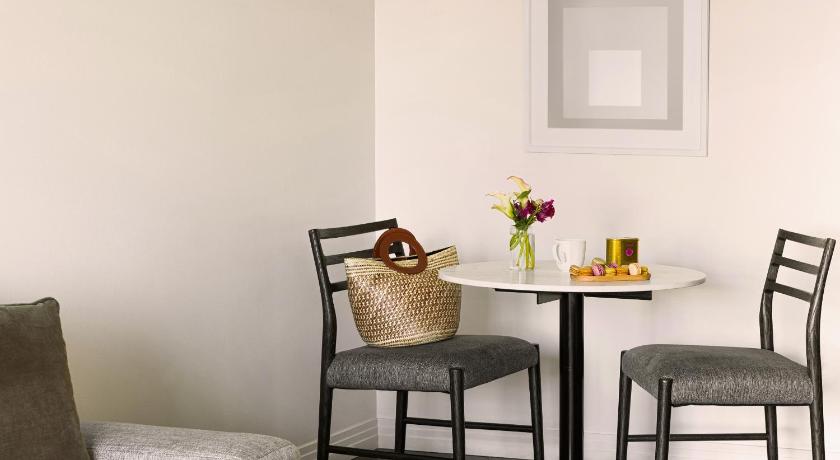 The Eden One Bedroom Queen Suite的照片 15